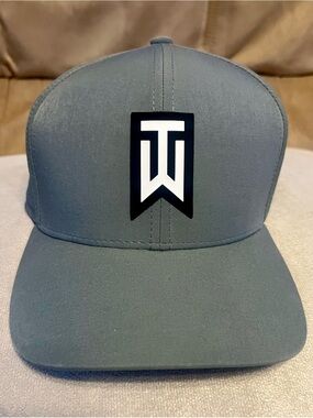 Nike Golf Classic99 Breathable Gray L/XL Golf Hat Cap Tiger Woods TW Logo